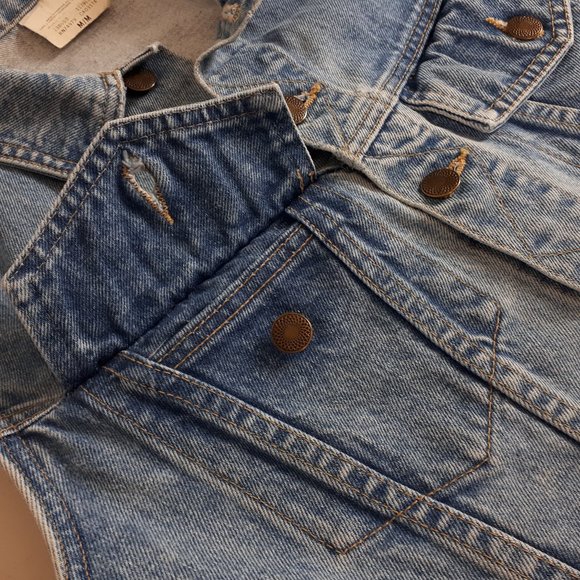 Cheyenne Blue Wash Vintage Denim Vest - Picture 4 of 16